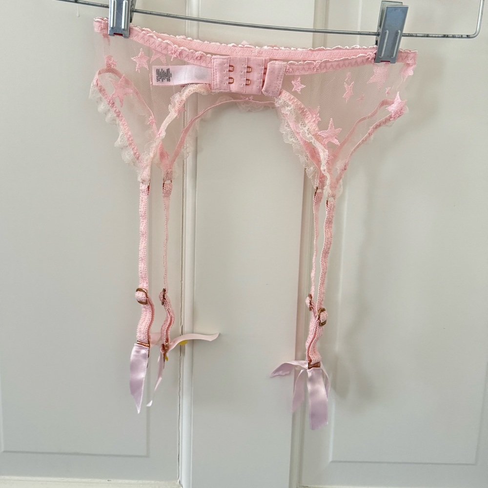 Agent Provocateur - Picture 3 of 4